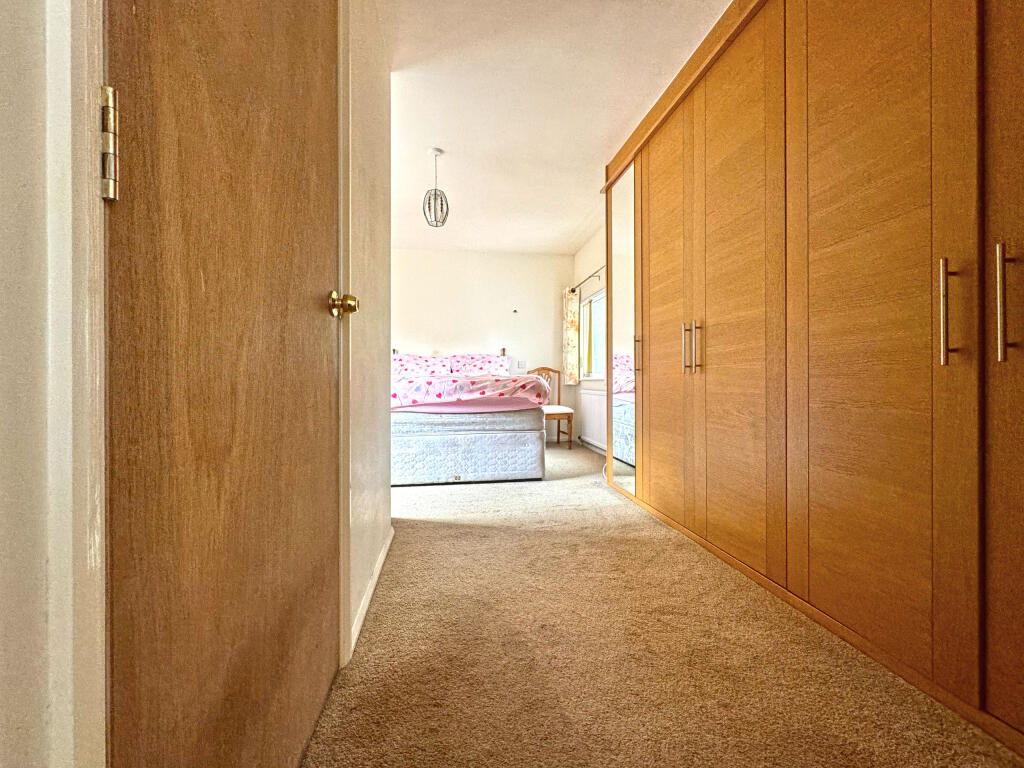 26_bed 3 entrance