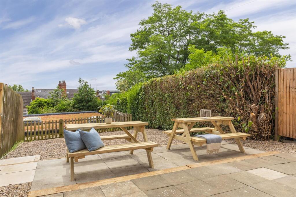 36 Yarborough Garden.jpg