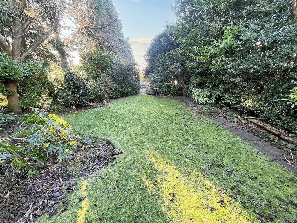 Gardens Aspect 7