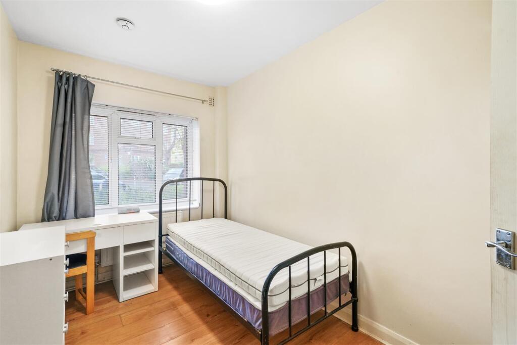 1 Danes Court, North End Road - NMnzGaFiRpTlYtVwqT