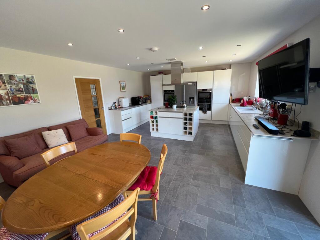 KitchenDiner1
