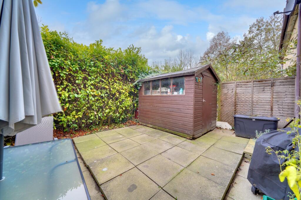 King James Way, Royston