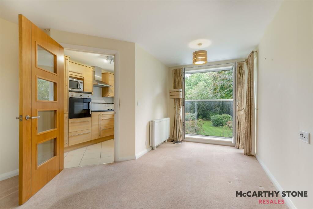 8624714-interior15.jpg
