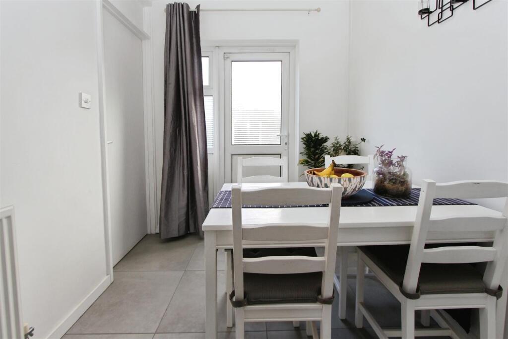 Kitchen / Diner