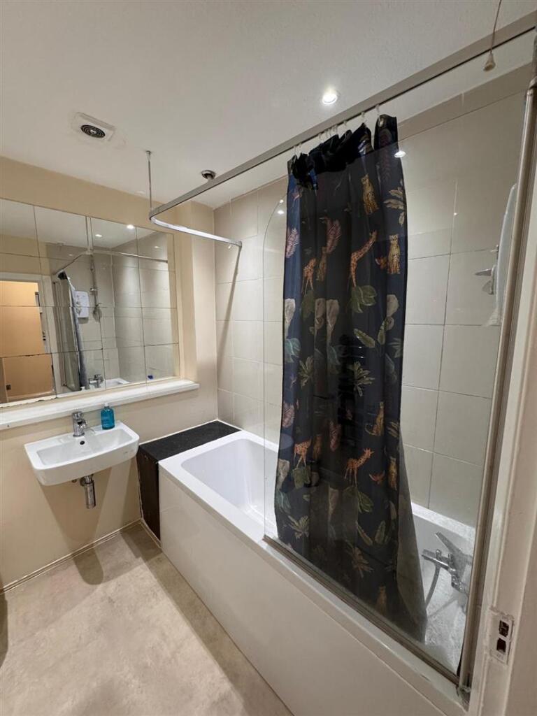 WhatsApp Image 2025-02-18 at 13.54.19.jpeg