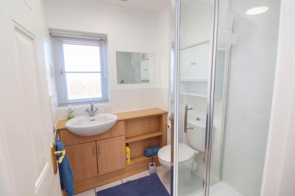 En-Suite Shower Room / WC
