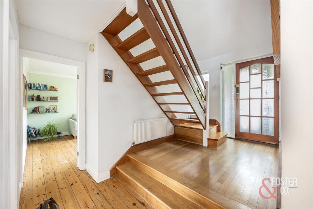 Benett Drive, 10-016.jpg