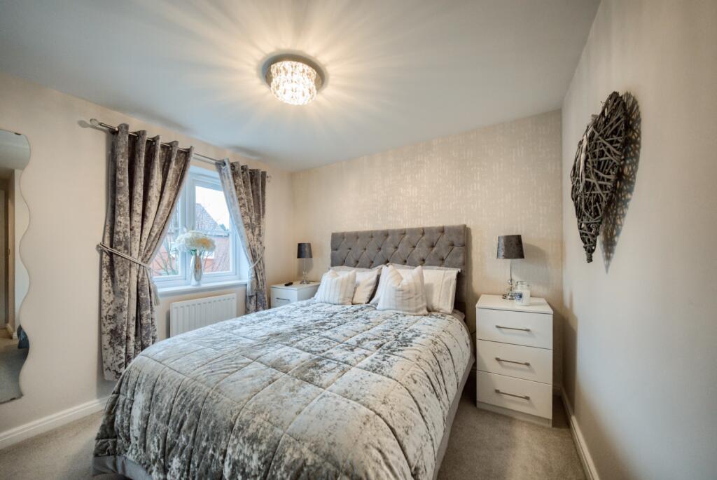 XT5A3736-HDR(3)