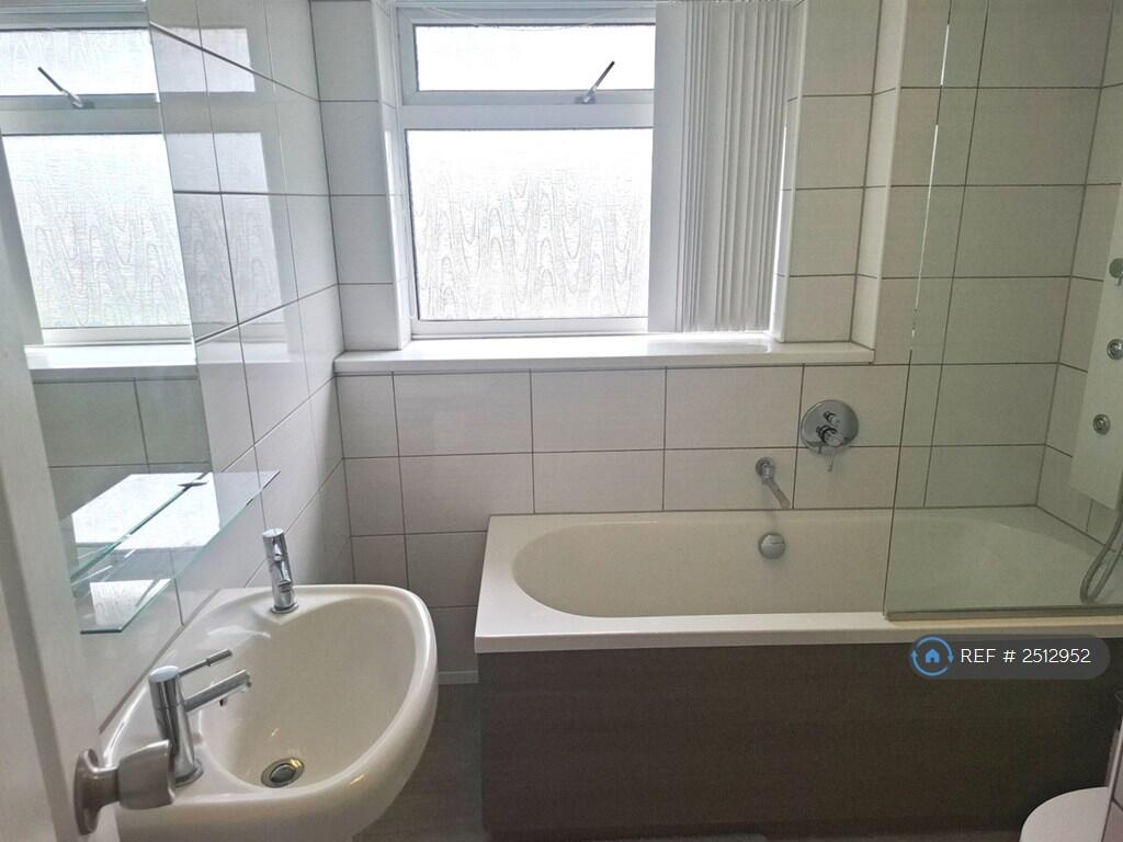 Upstairs Bathroom