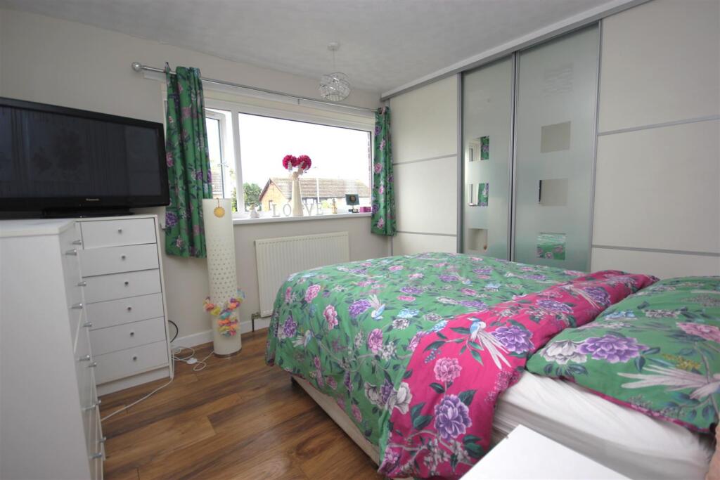 Bed 1.JPG