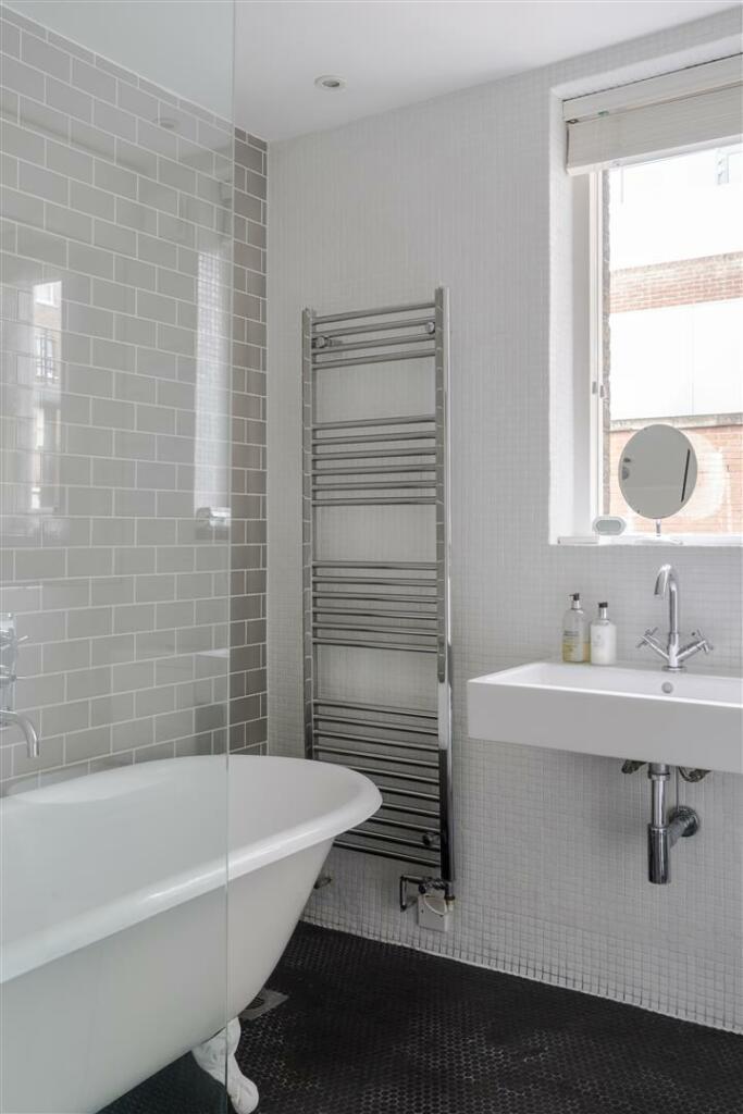 3, 13 Tottenham street-13.jpg