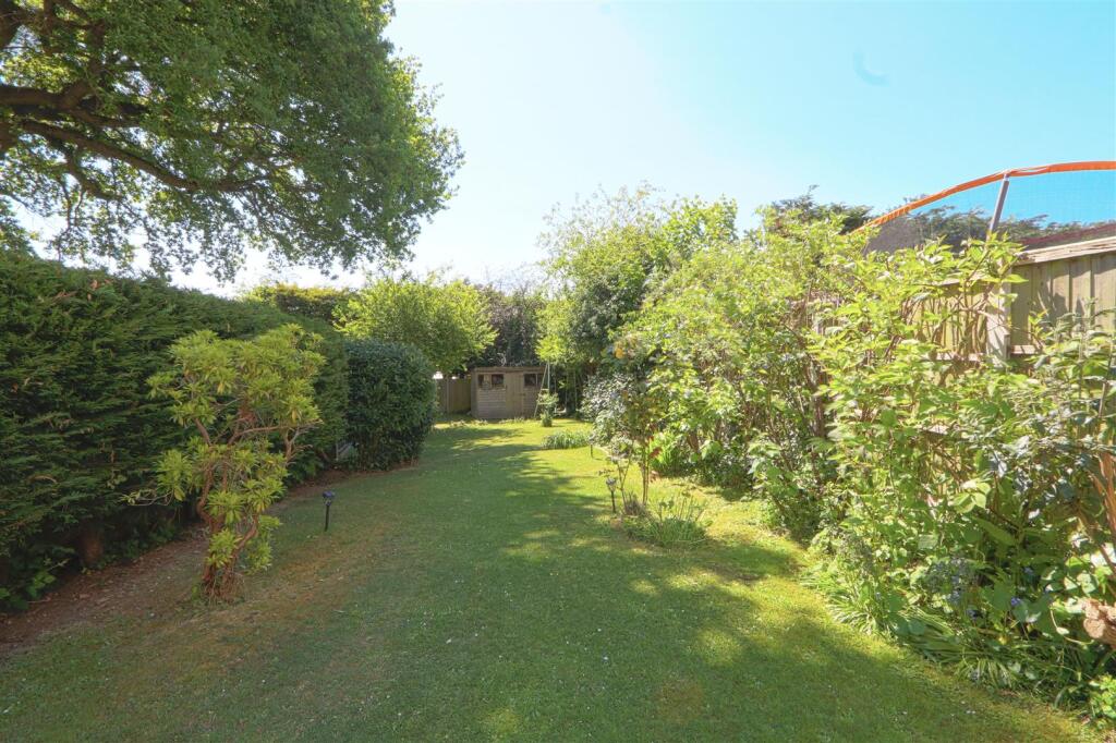 GARDEN.jpg
