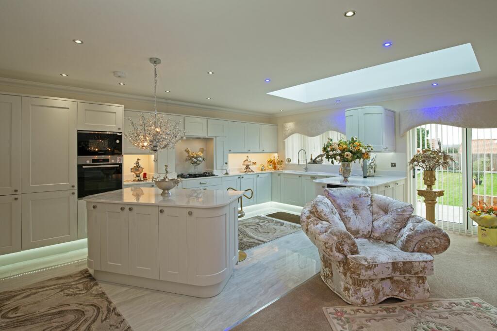 Open Plan Kitchen/Lounge