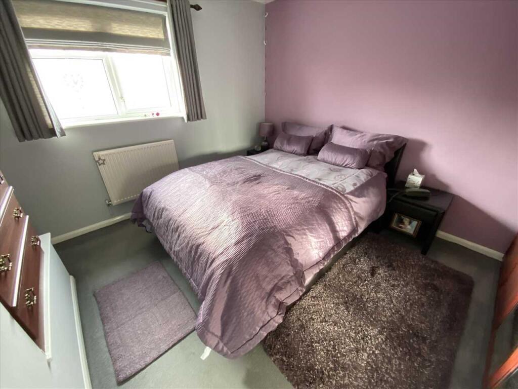 Bedroom 1: