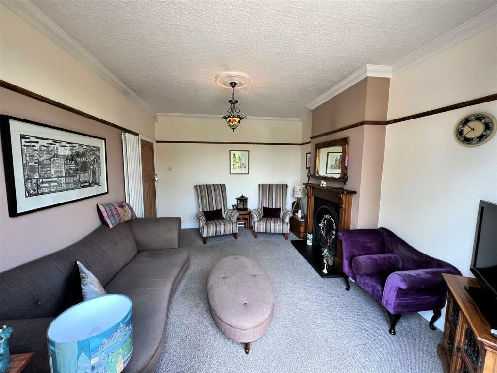 Livign Room B.JPG