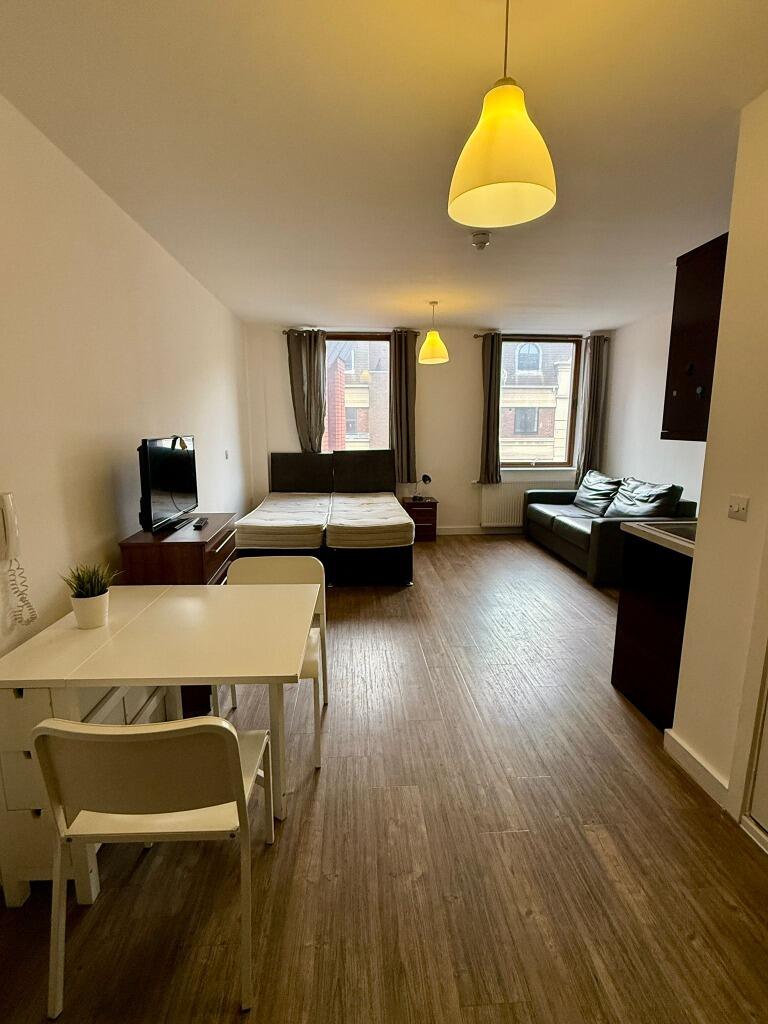 Moorfields, Liverpool, L2