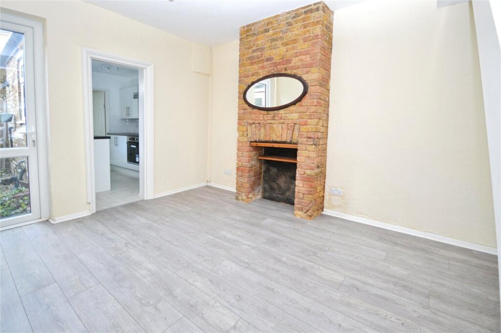 Living/Dining Room