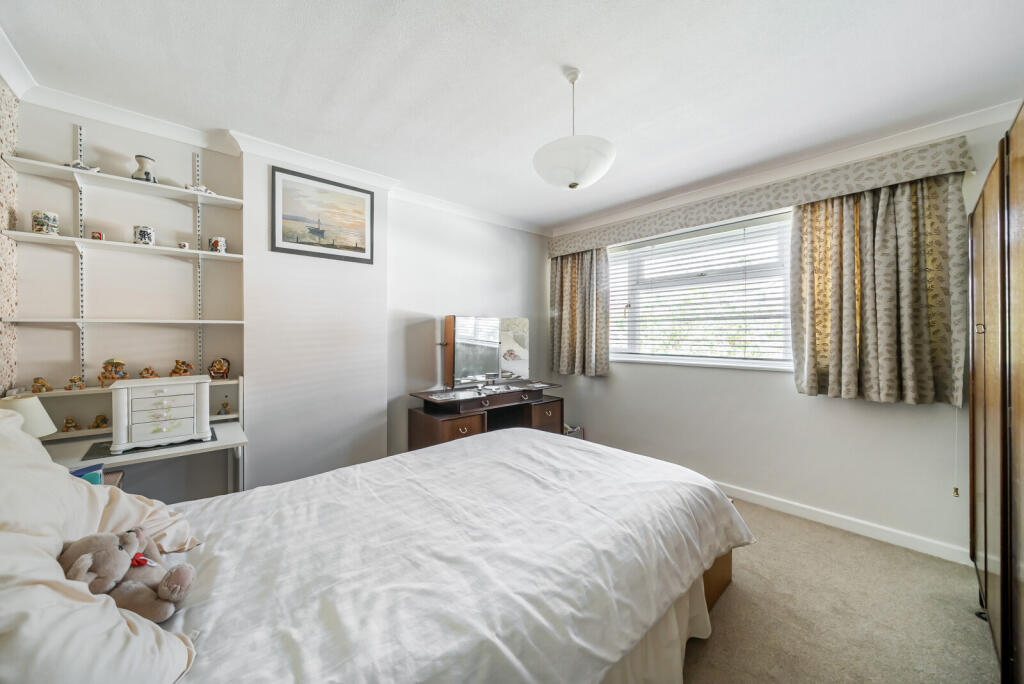 1300288-1-6836c7a...