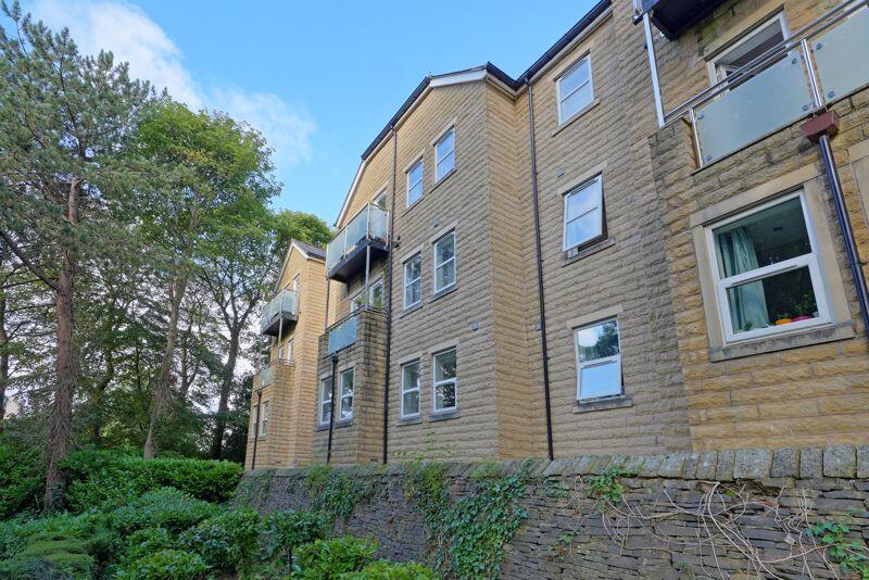 Front External &amp; Balcony