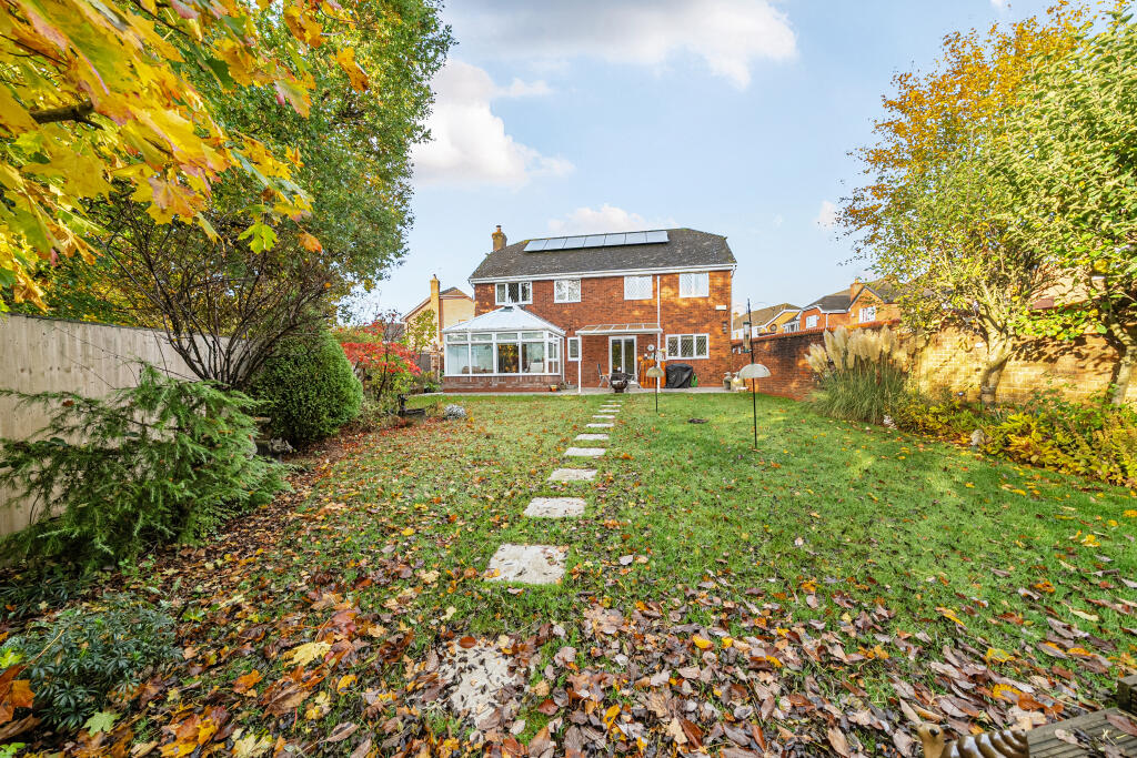 13593091968f8d4d7f1587