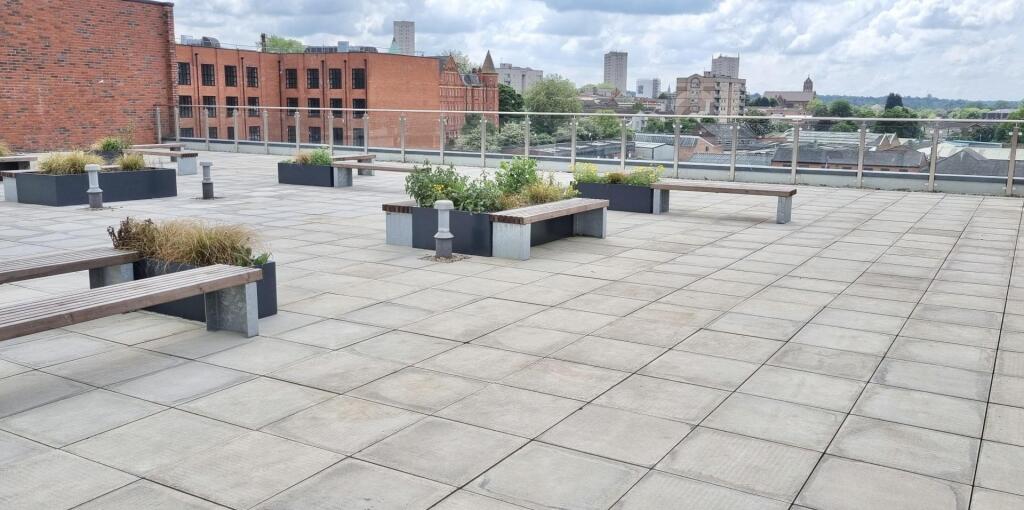 ROOF TERRACE 2