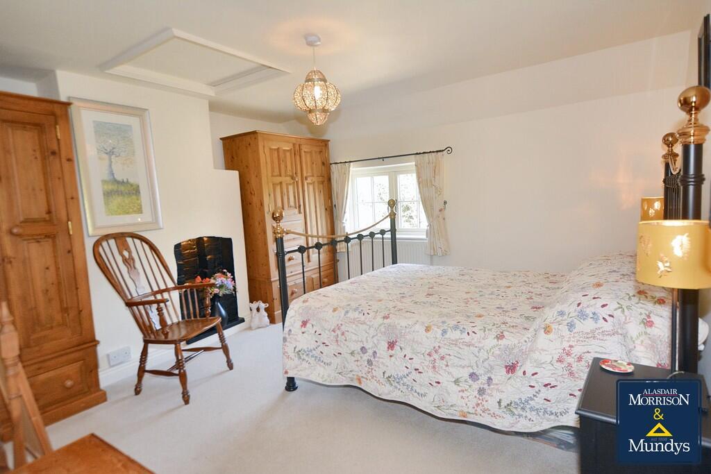 Bedroom 2 (2)