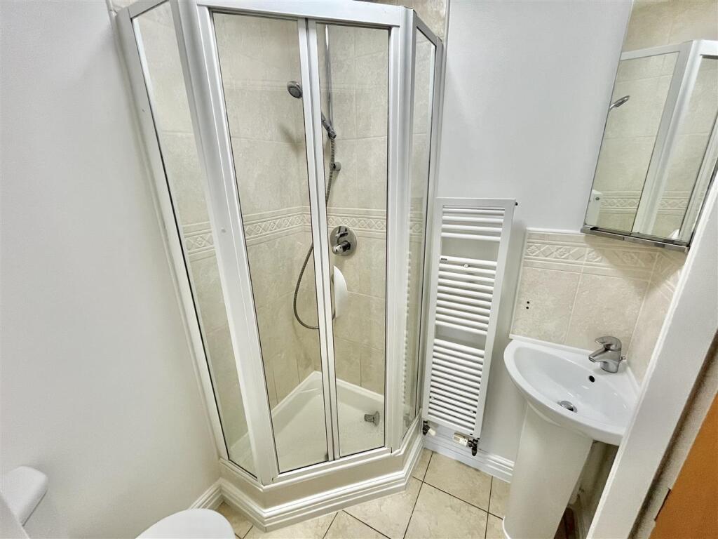 En Suite Shower Room