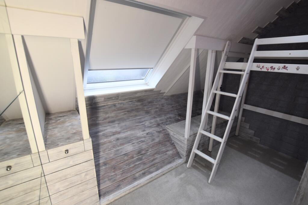 85 Arncliffe Drive bedroom 3