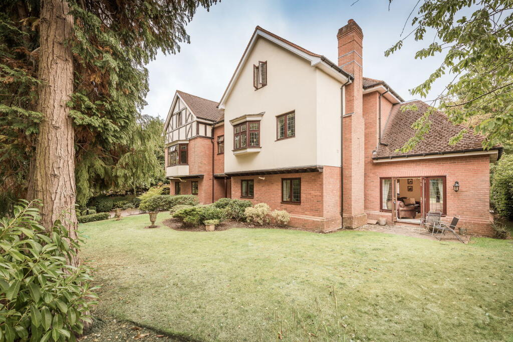 St. Johns Hill, Shenstone, Lichfield, WS14 0JD