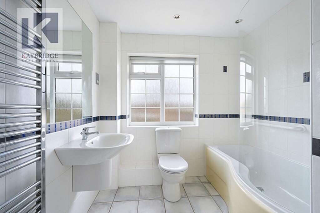 Anderson Close, Epsom - KT19 8LY