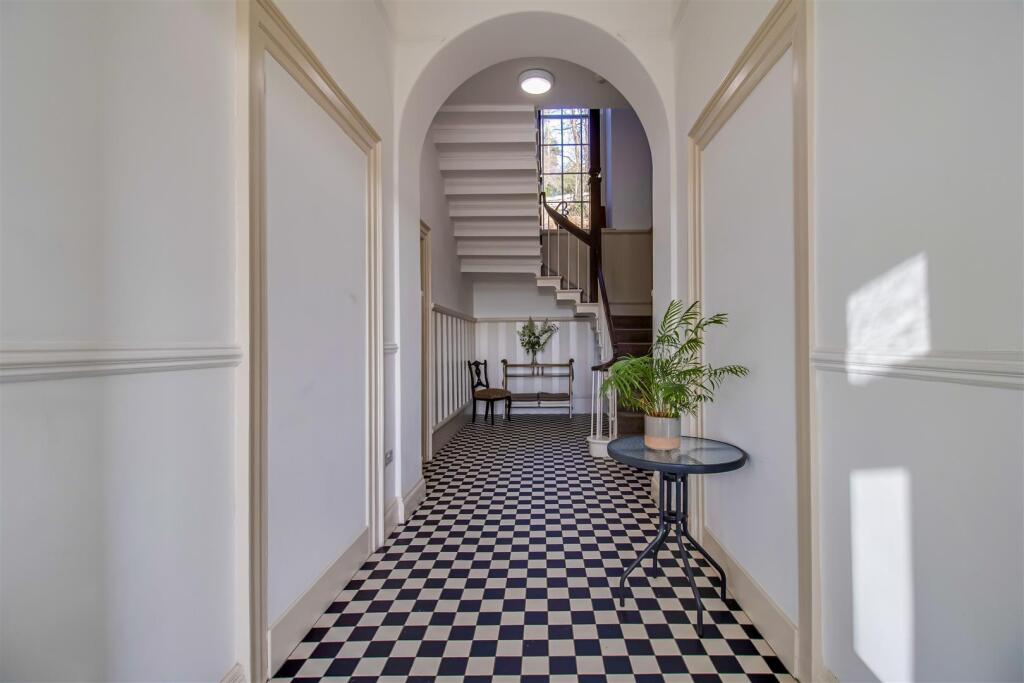 ENTRANCE HALL