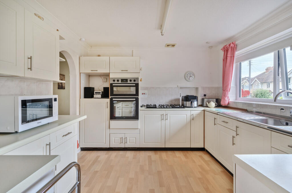 1302254-9-6848544...