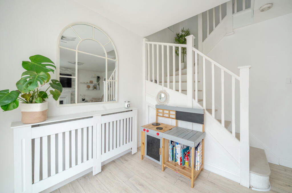 1319768-7-686b921...