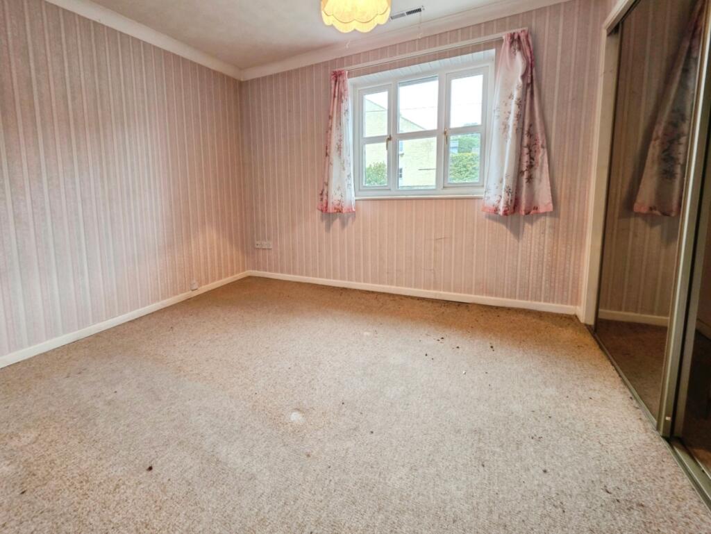 pbox-bedroom-343650.jpg