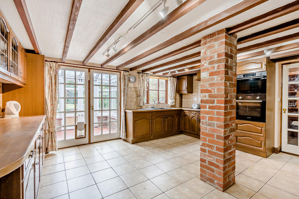 8662260-interior0...