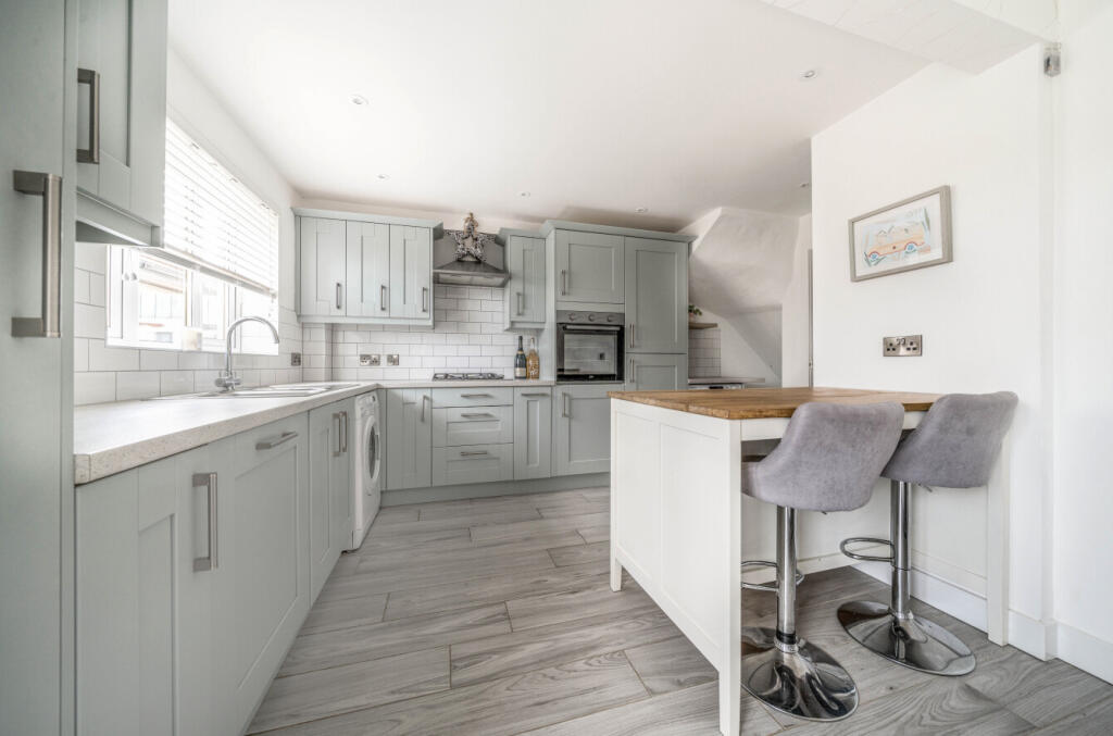 1302998-27-68402d...