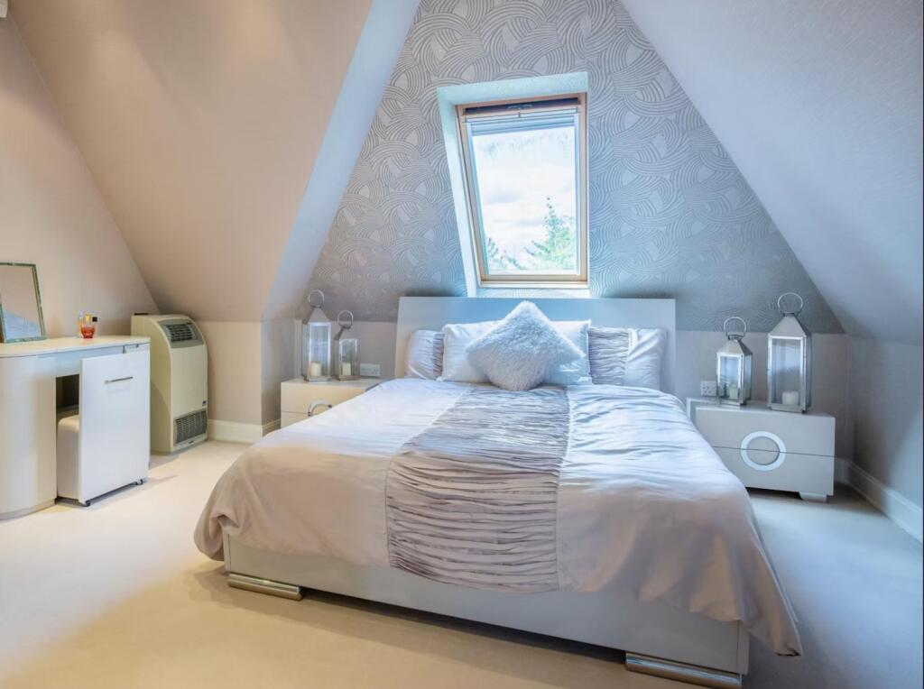 bedroom whotewsotne