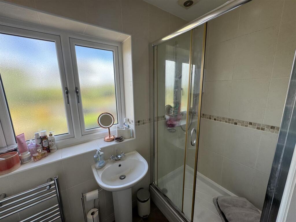PRINCIPAL BEDROOM 2 ENSUITE