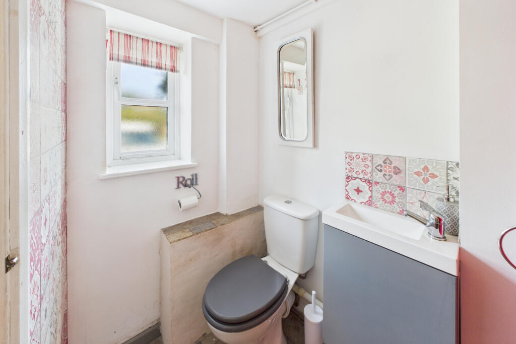 Ground Floor Cloakroom
