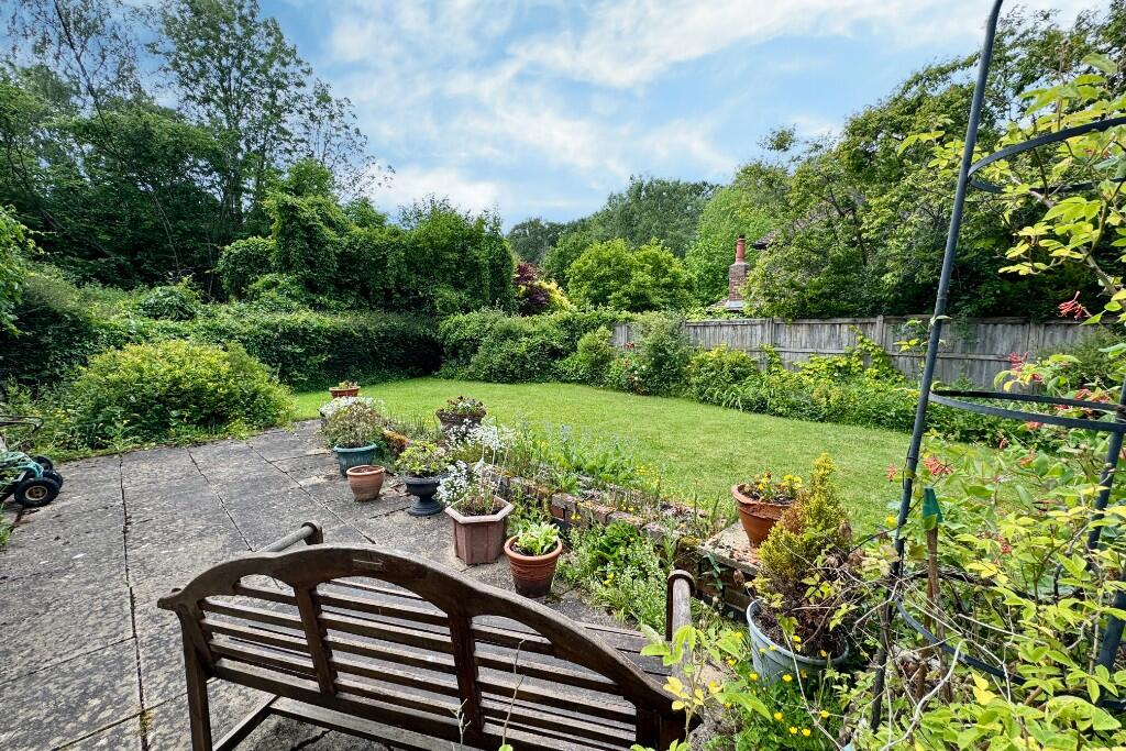 Gostrode Lane, GU8