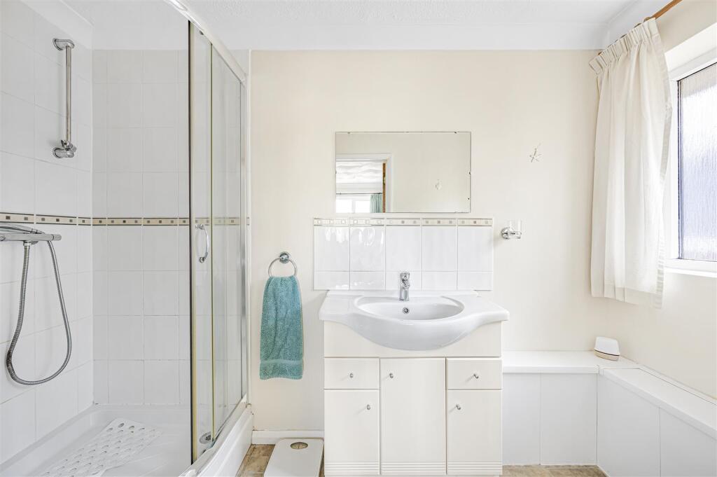 Ensuite Shower Room/WC