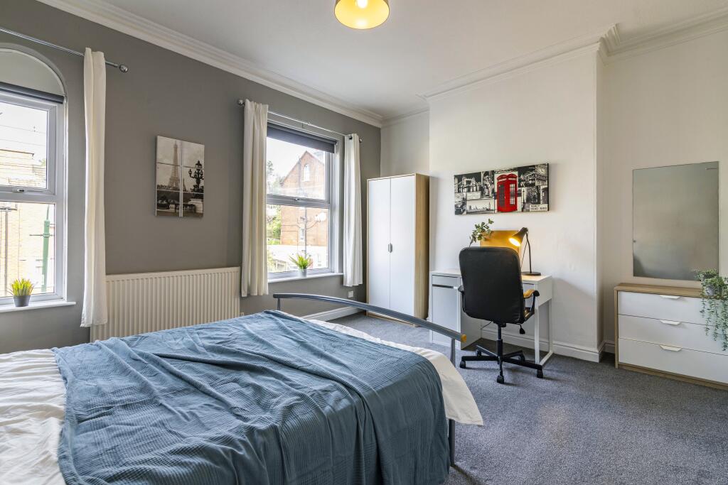 Bedroom photo 5