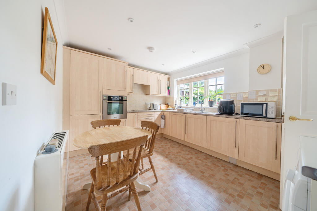 Kitchen / Breakfast Room