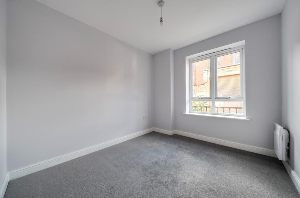 1371853-7-68f77dbd02785