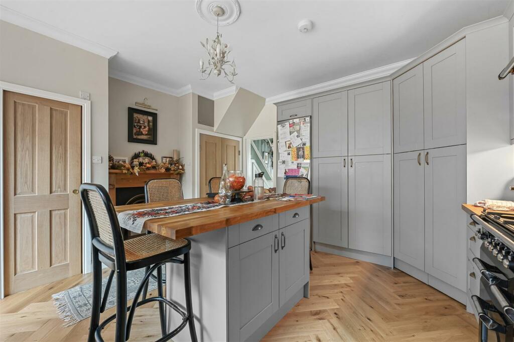 Kitchen Reception 3.JPG