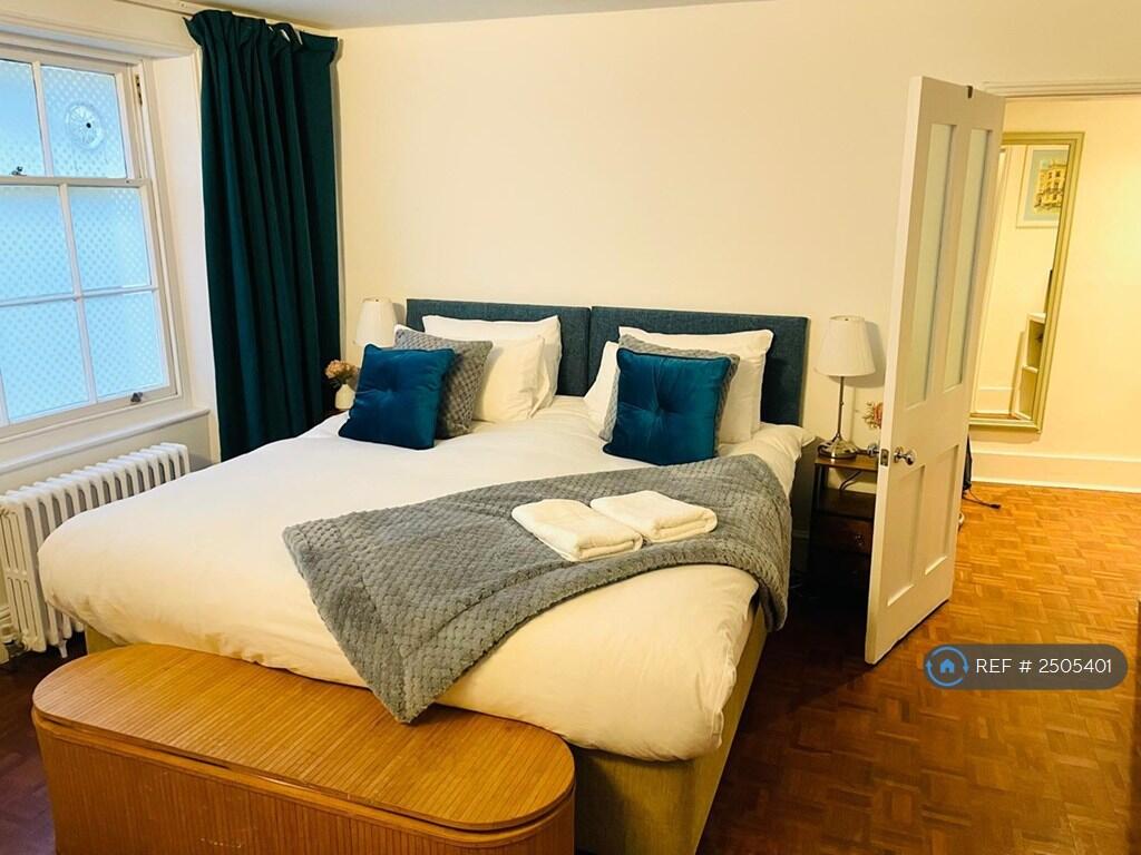 Front Bedroom Ii