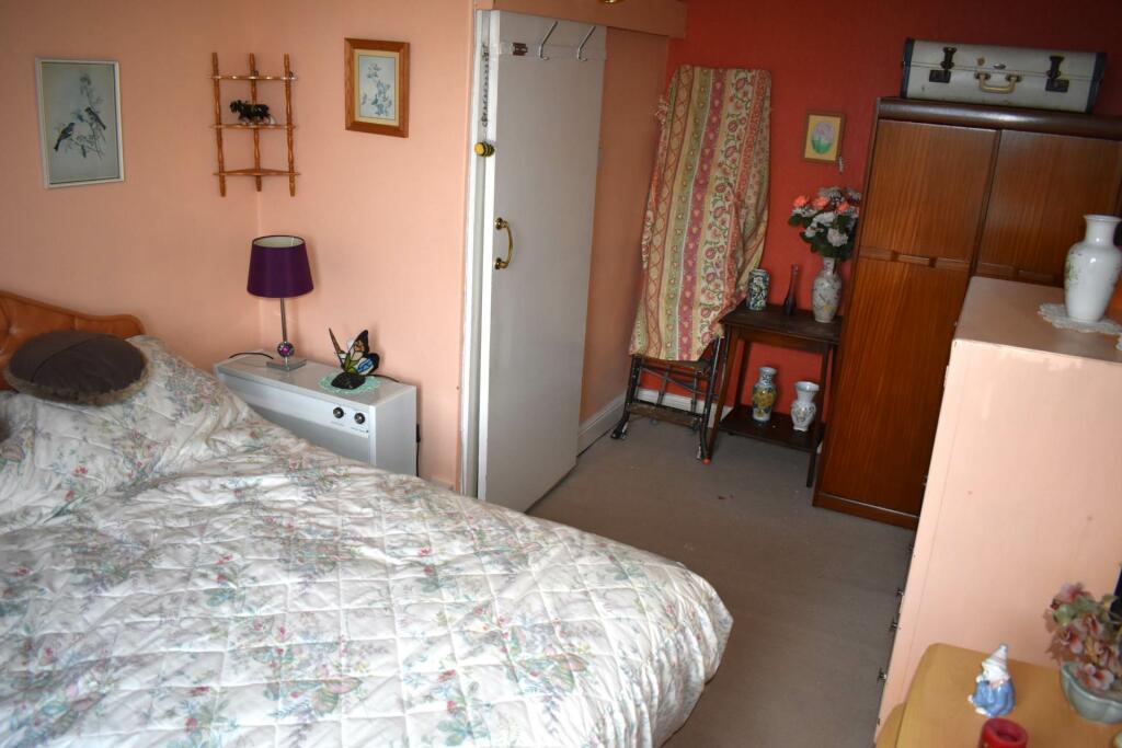 2nd Bedroom