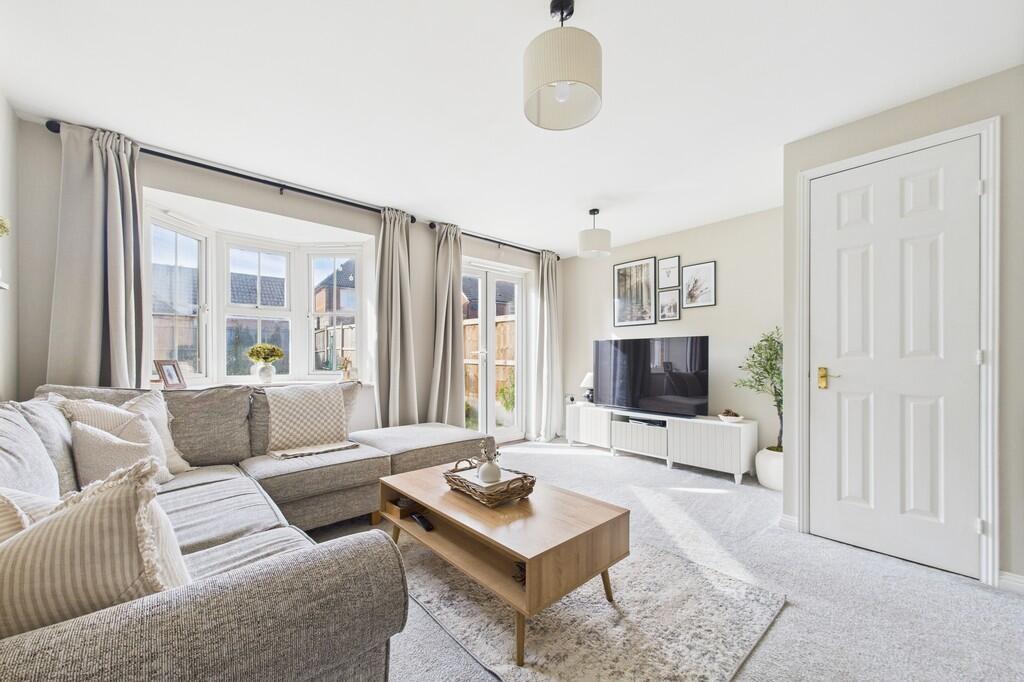 CAM01085G0-PR0573...