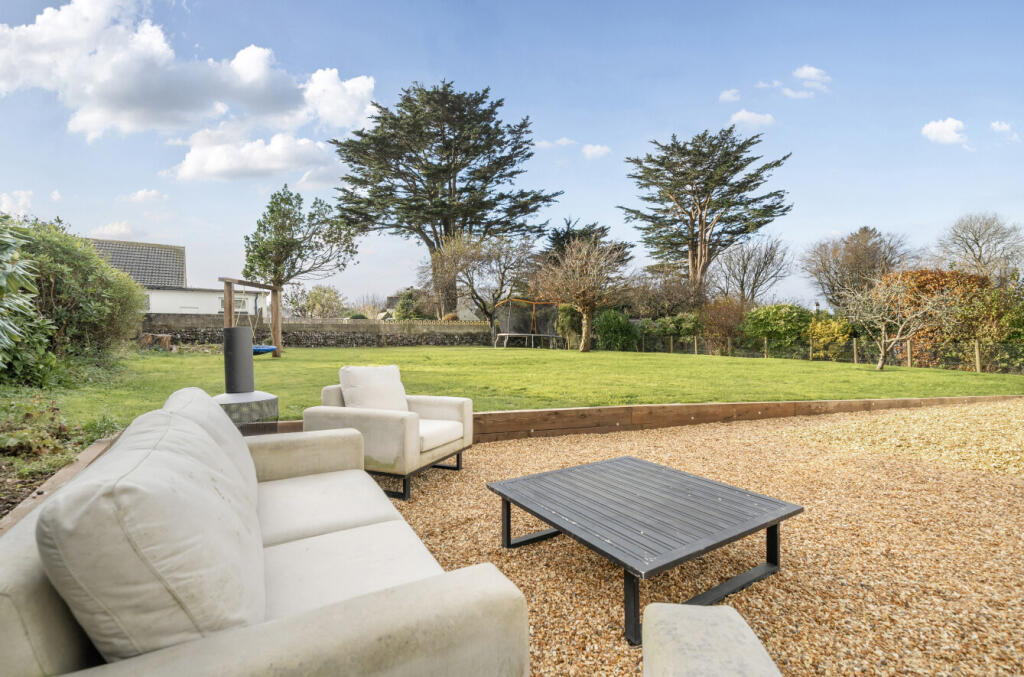 19-6928448b608f6-...