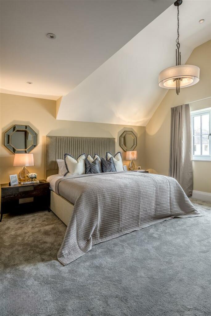 Master Bedroom 2.jpg